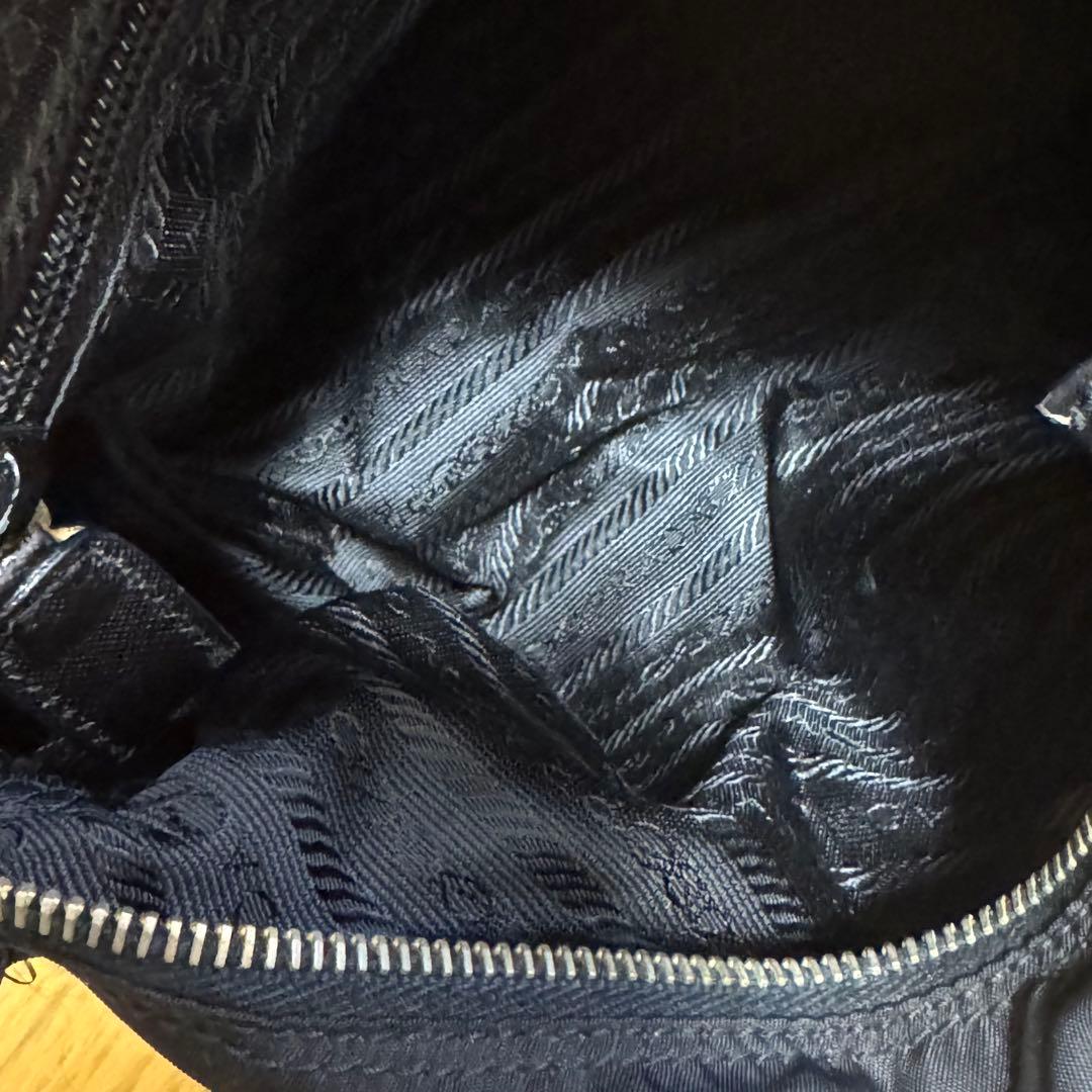 PRADA バッグ　ナイロン　ブラック