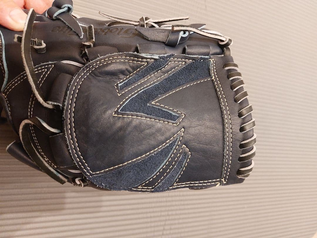 Mizuno Global Elite 硬式グローブ 黒/青 左利き