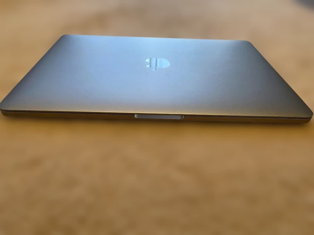 MacBook Pro 2017 本体 【美麗ジャンク品】