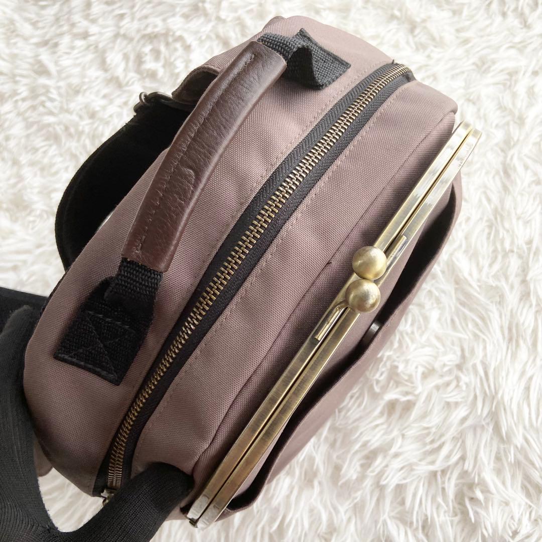 極美品 AYANOKOJI がま口ポシェット型ボディバッグ グレージュ