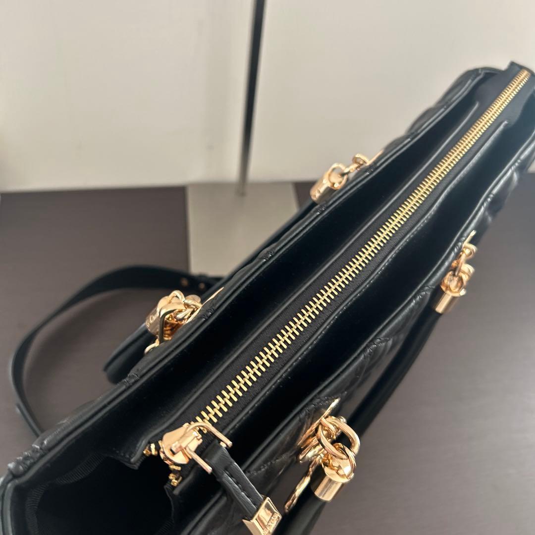 新品　ランダ RANDA 2WAYキルティンラージバック ブラック A4対応