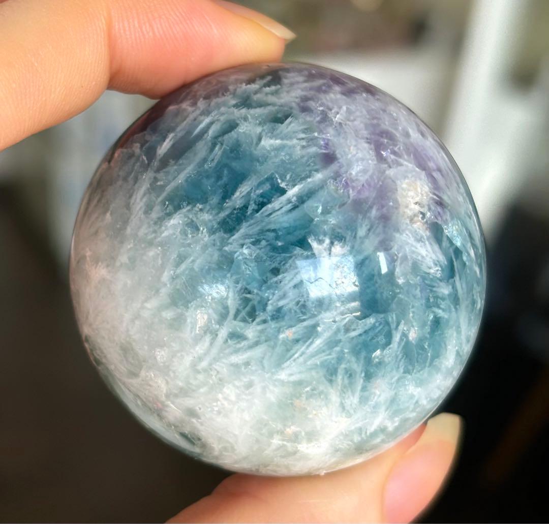 あ〜きゃん♬様　高品質　ブルー　エンジェルフェザーフローライト　スフィア　天然石