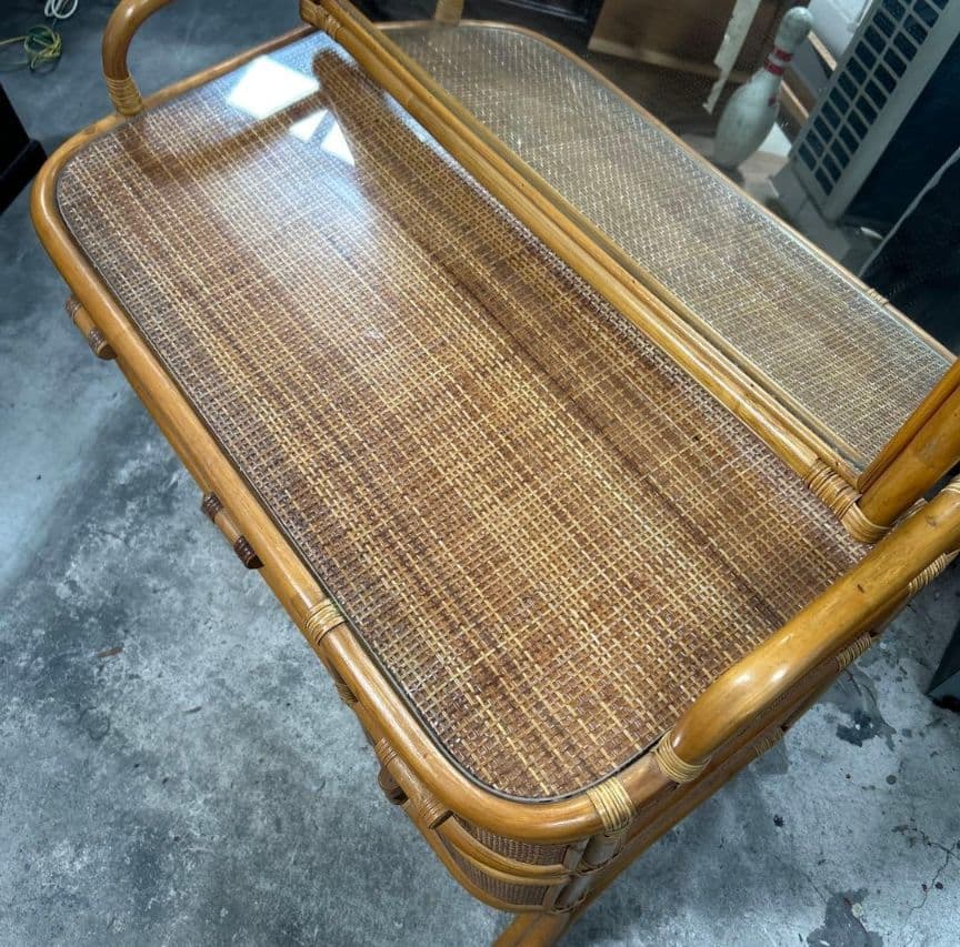 【配送不可、現地引取のみ】ラタン製ドレッサー・鏡台 アーチ型ミラー