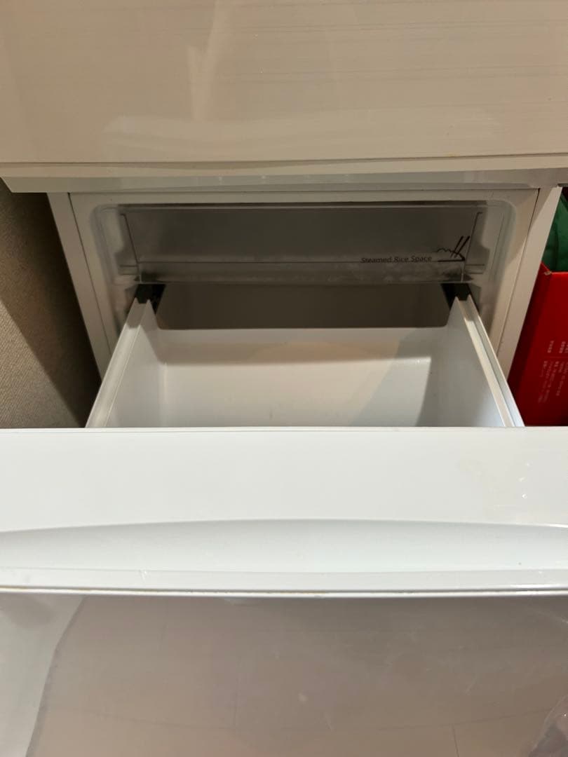 【最大値下げ！！6月5日まで】アイリスオーヤマ 冷蔵庫 AF156Z-WE