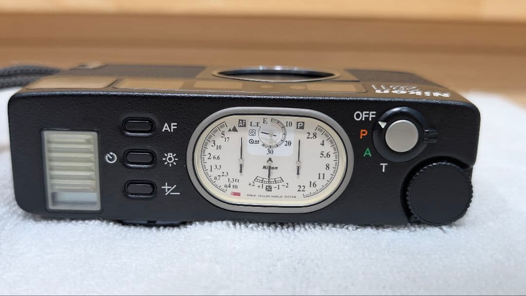 Nikon 28Ti フィルムカメラ