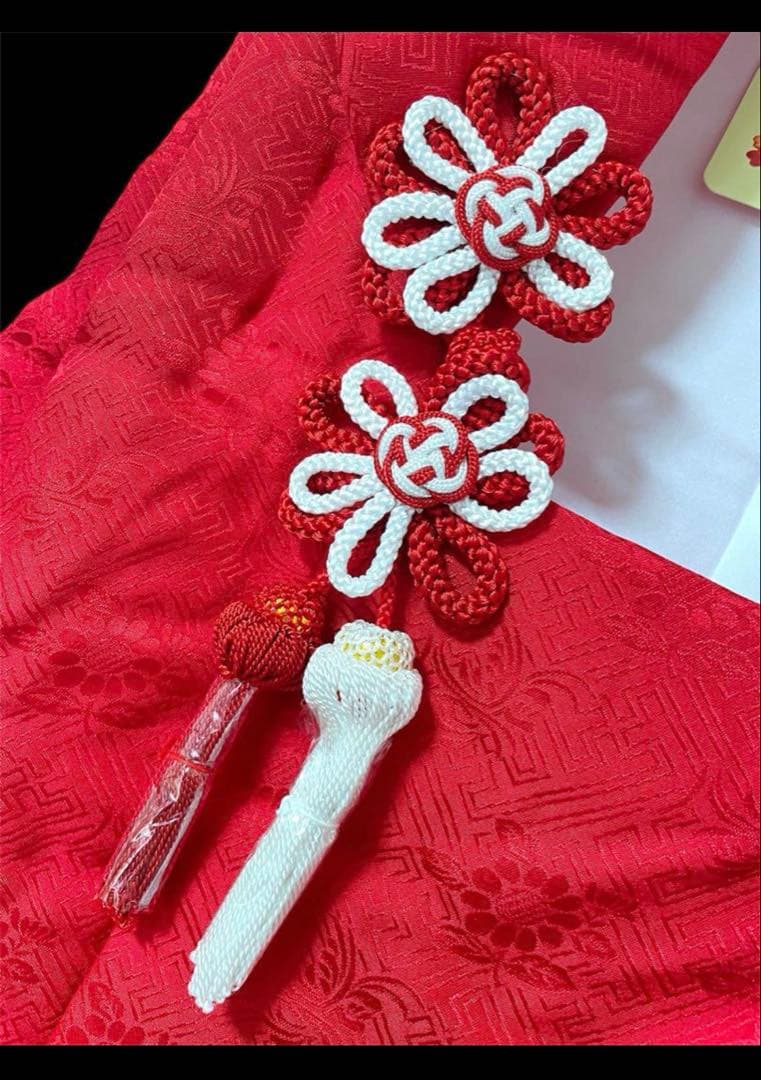 □七五三　正絹女児用被布コート　紗綾形模様　可愛い花柄　赤