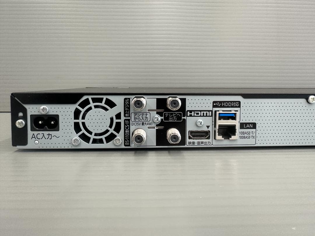 Panasonic　ブルーレイレコーダー　DMR-BRW1050　2018年製