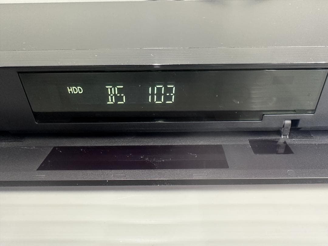 Panasonic　ブルーレイレコーダー　DMR-BRW1050　2018年製