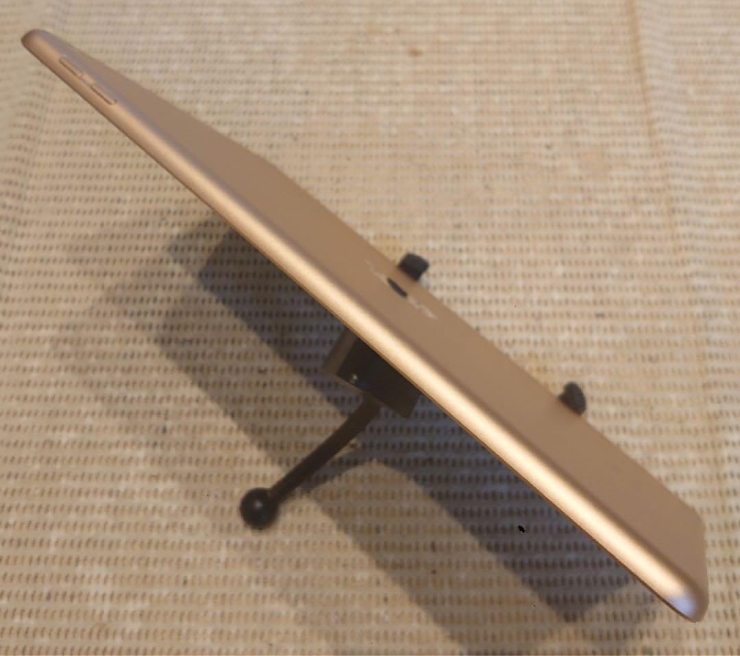 完動品iPad第6世代(A1893)本体128GBゴールド送料込X49UN