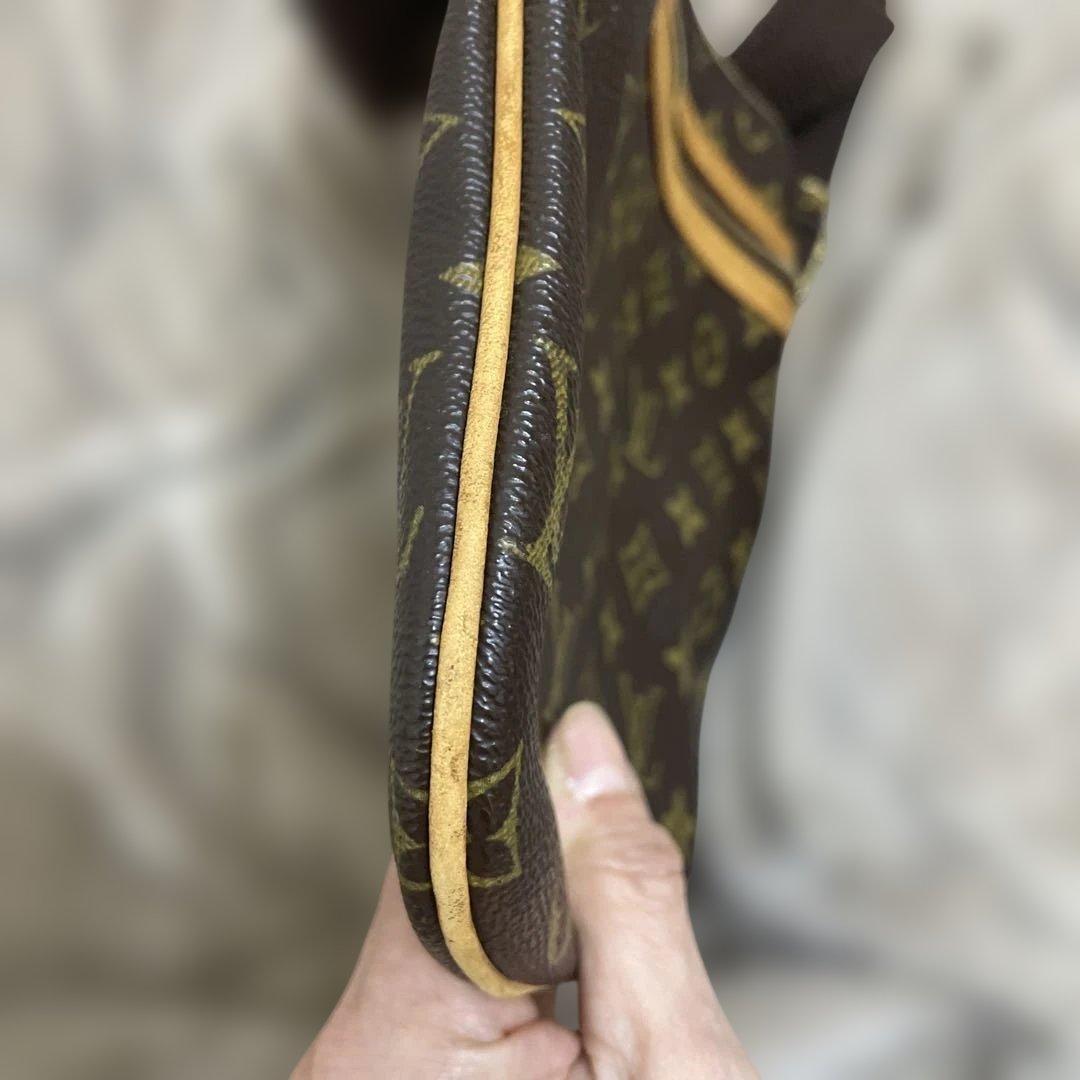 Louis Vuitton ポシェットヴァルシーモノグラム ショルダーバッグ