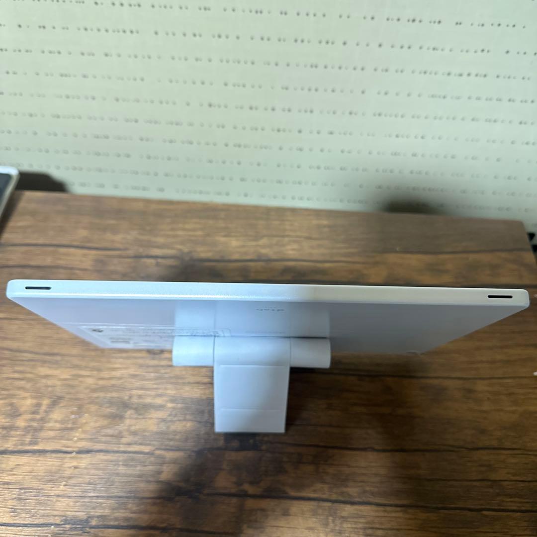 H106【特売】dtab d-41A docomo　タブレット