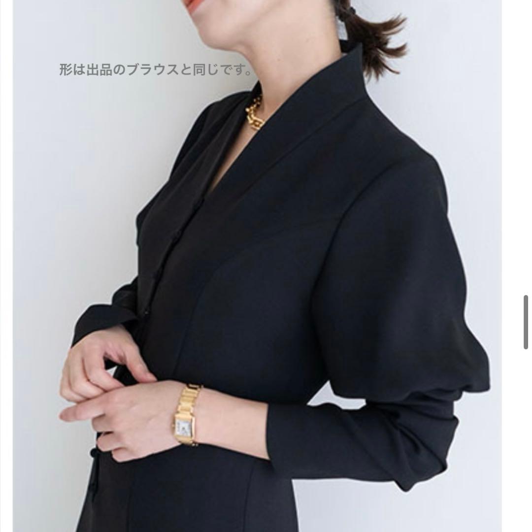 に*げ様 【断捨離セール】Column くるみボタンパフスリーブ ブラウス ジャ