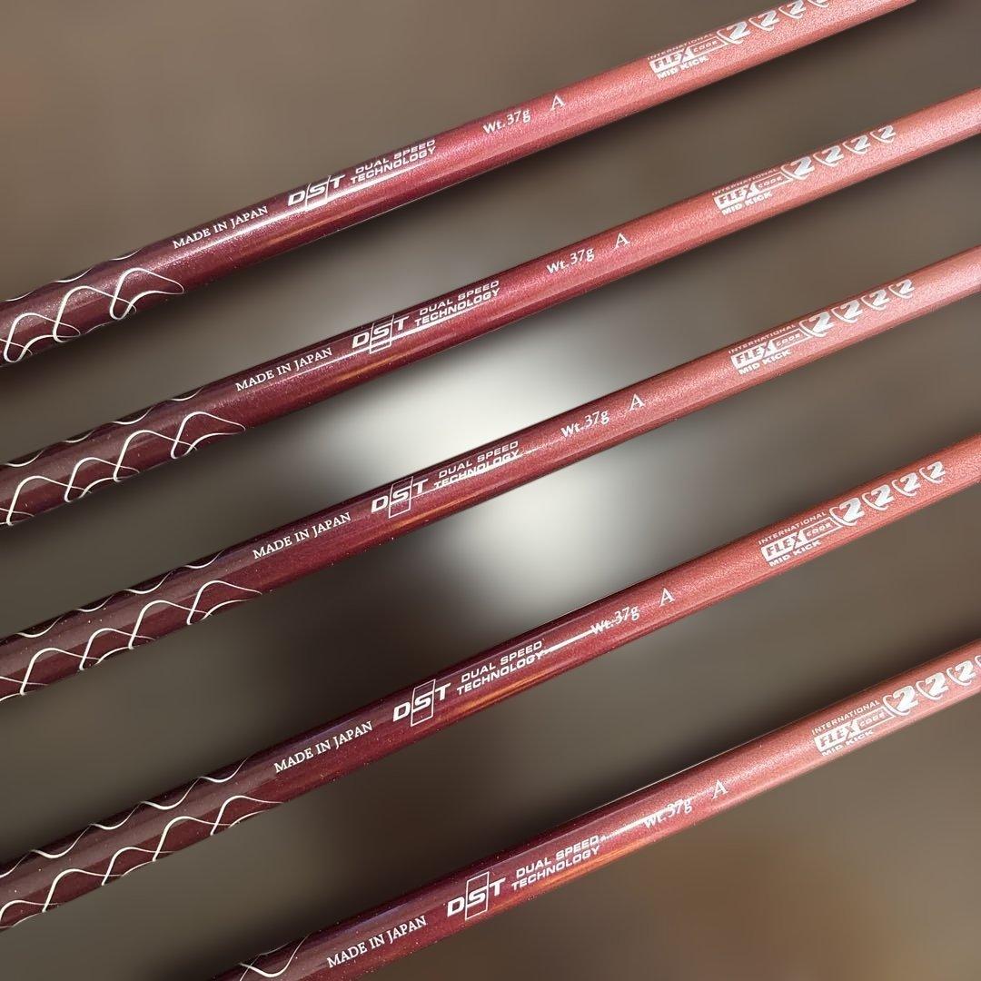 新品未使用 ゼクシオ13 レディース アイアンセット