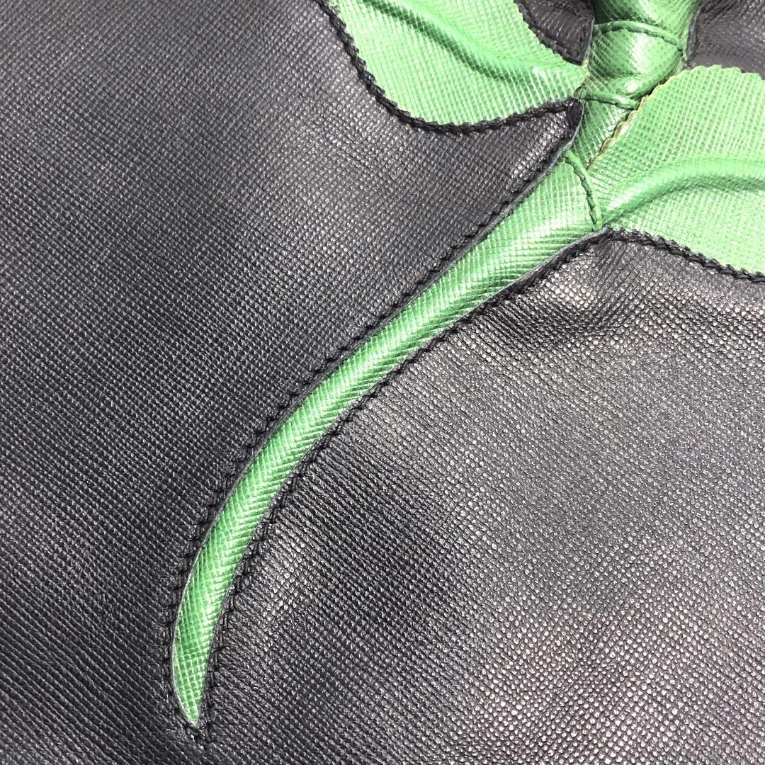 【美品・カード付き】プラダ／サフィアーノ iPadケース 2ARD64