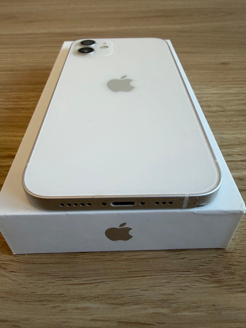 Apple iPhone 12 64GB ホワイト SIMフリー
