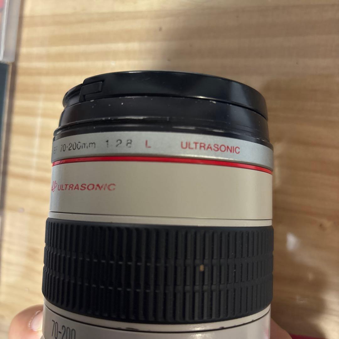 キヤノン　EF70-200 f2.8