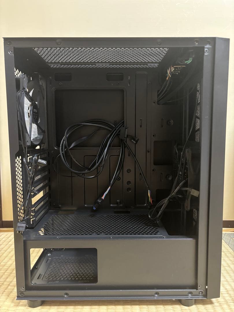 MSI MAG VAMPIRIC 100R ゲーミングPCケース