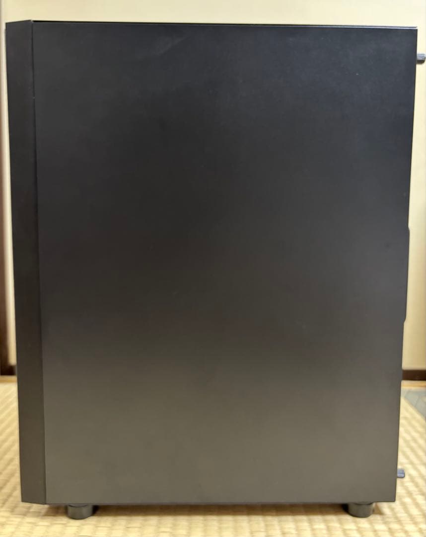 MSI MAG VAMPIRIC 100R ゲーミングPCケース