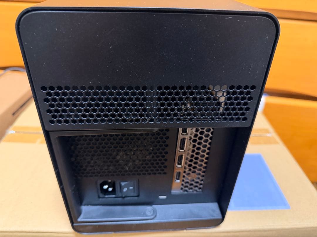 Razer Core X 外付けGPU BOX