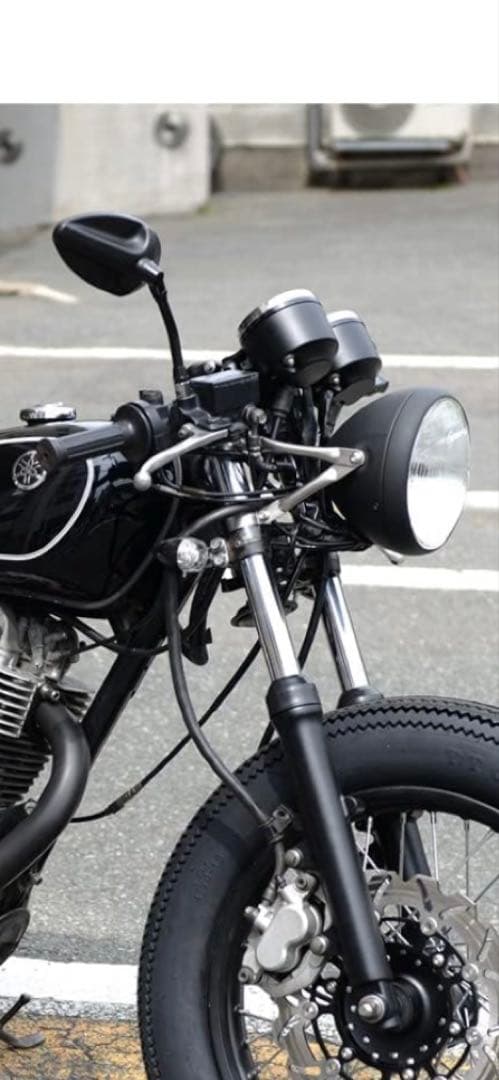 SR400 社外ベッドライト砲弾型