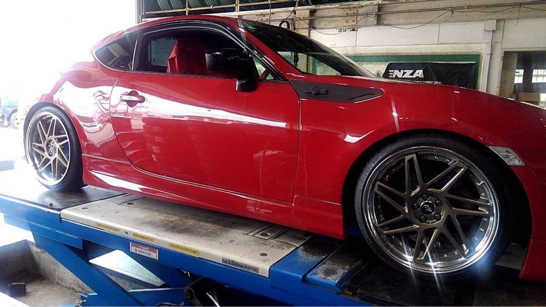 Hankook タイヤ付き 19インチ WORK ZEAST ホイール