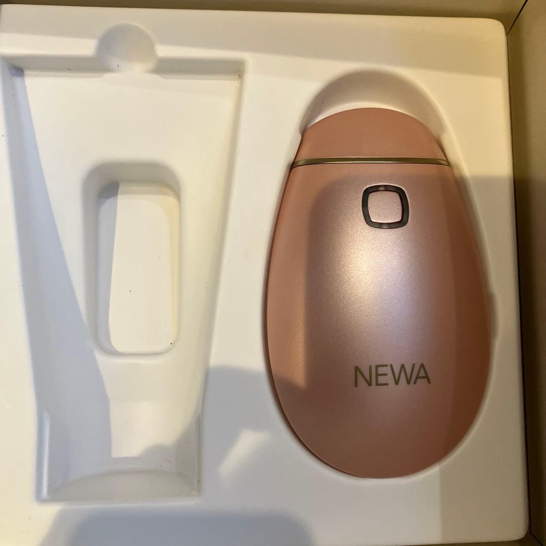 NEWA 美顔器 ピンク