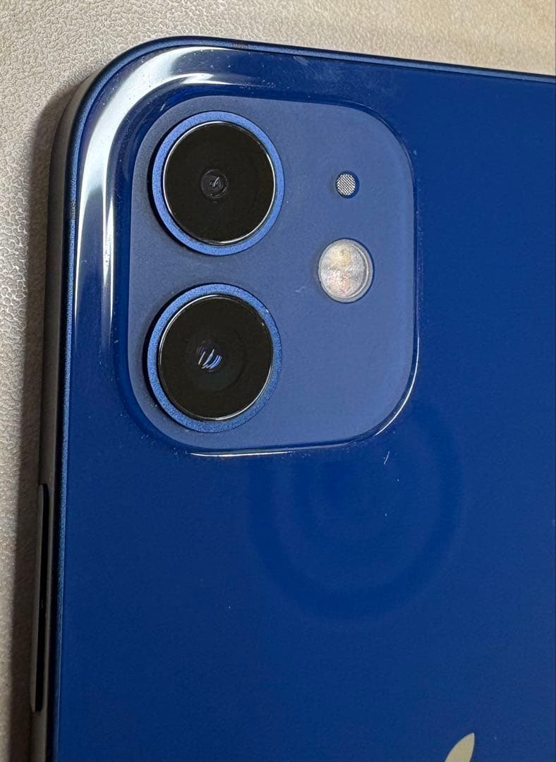 Apple iPhone 12 ブルー