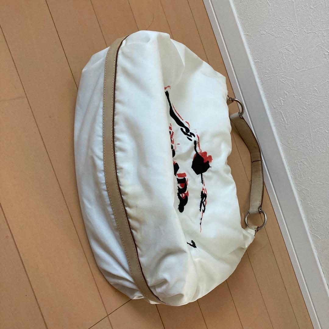 正規品☆PRADA ショルダーバッグ ホワイトベージュ ロゴ入り