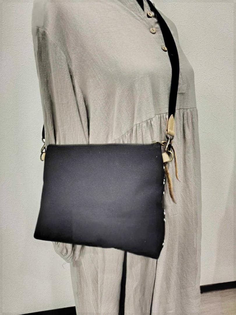 【2点おまとめ】ミナペルホネン/2025タンバリンネイビー×白/サコッシュ