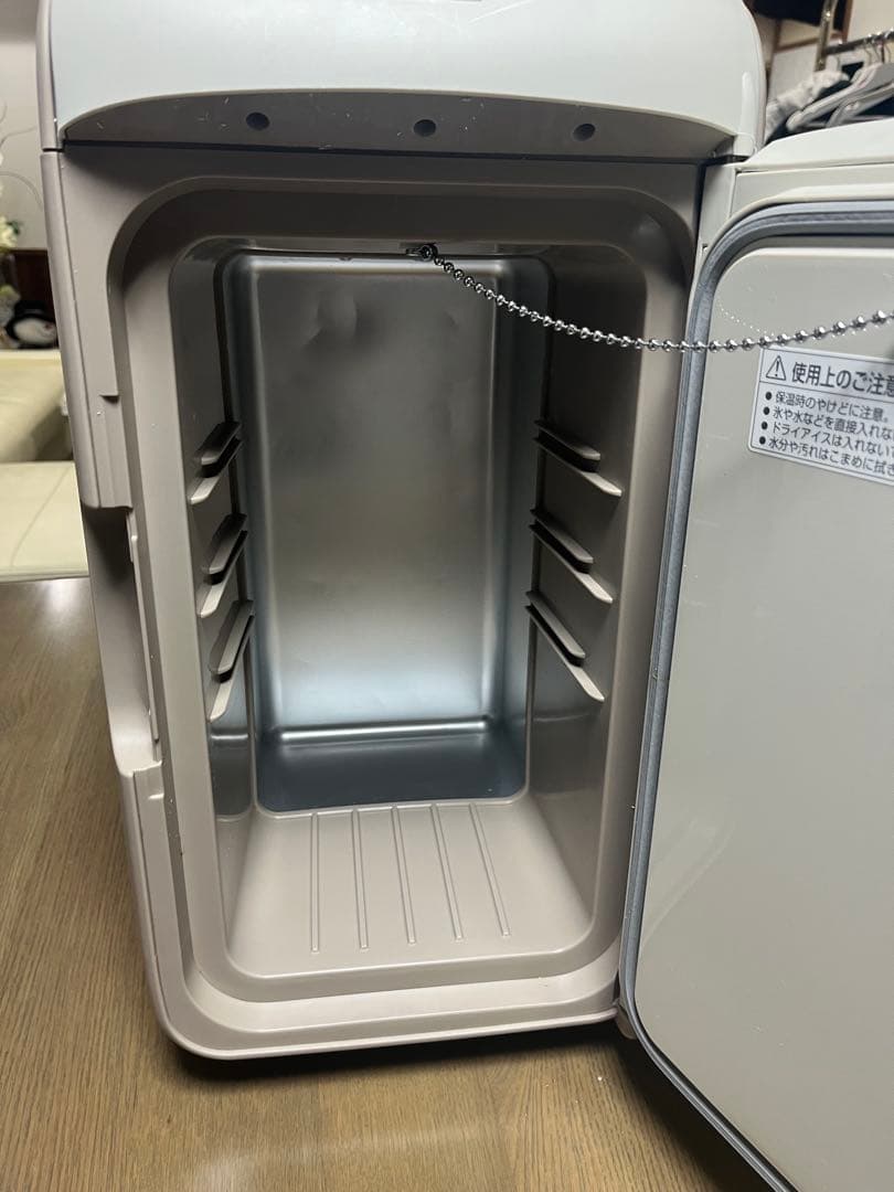 くまのプーさん　TWINBIRD ポータブル電子冷温ボックス　HR-4201型