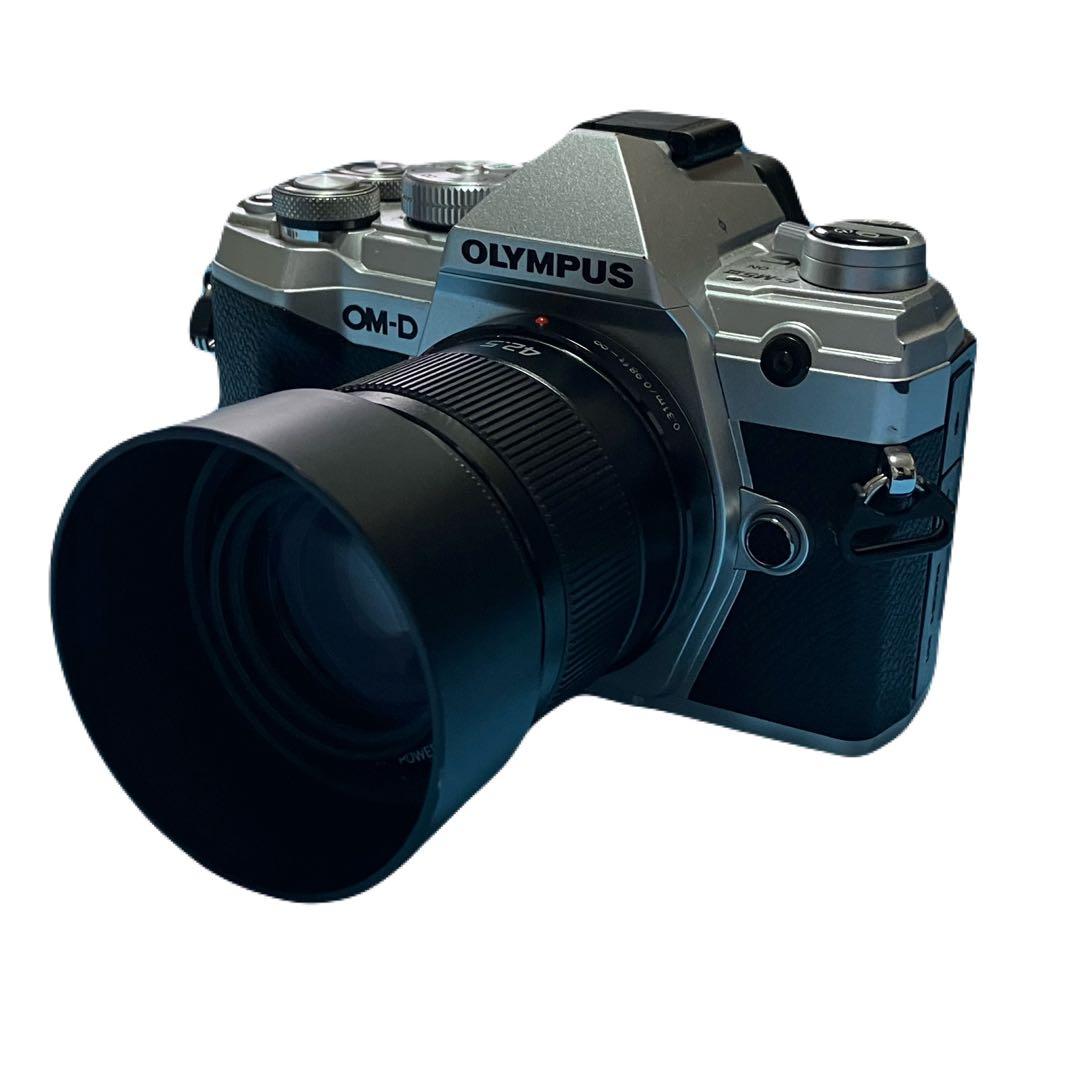 OLYMPUS OM-D E-M5 MarkⅢ