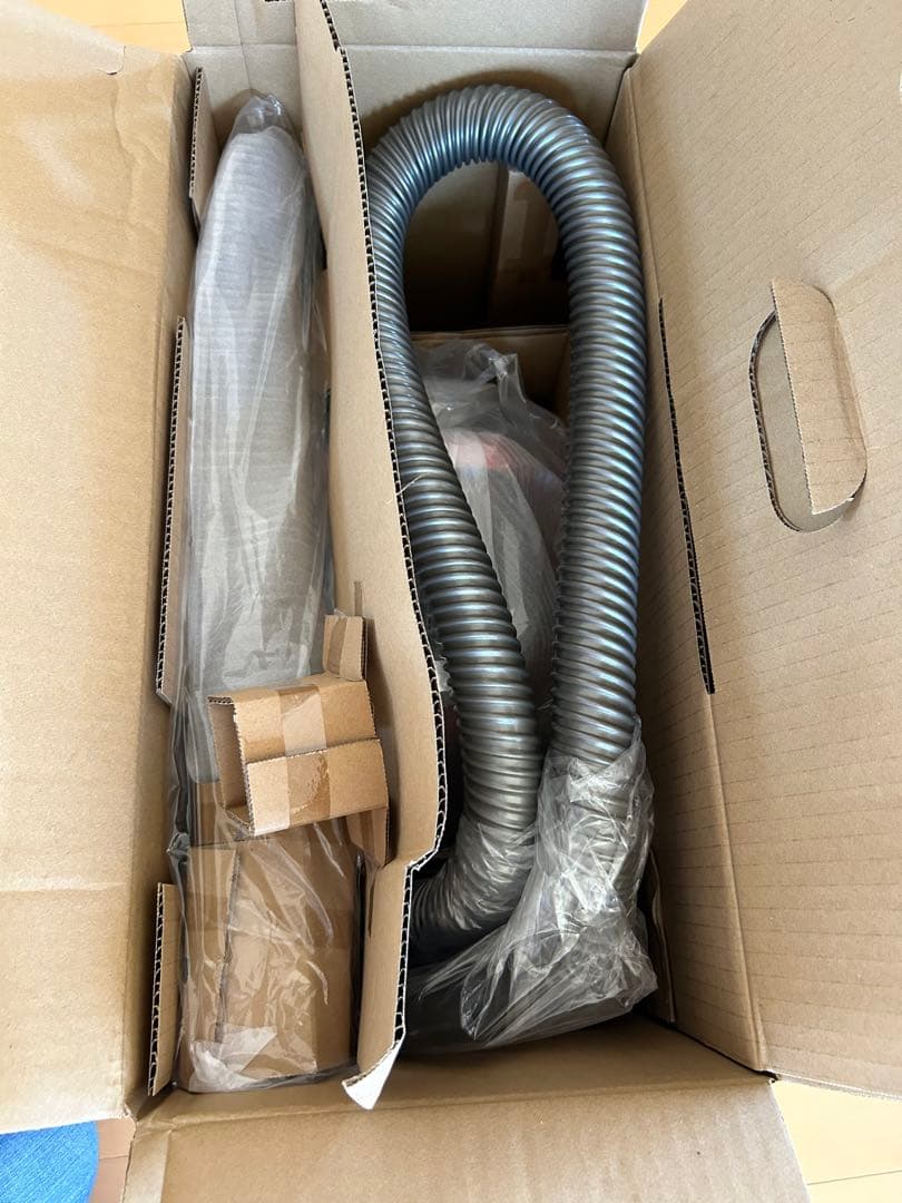 東芝 サイクロン式クリーナー VC-YG610M-D（メタリックオレンジ）