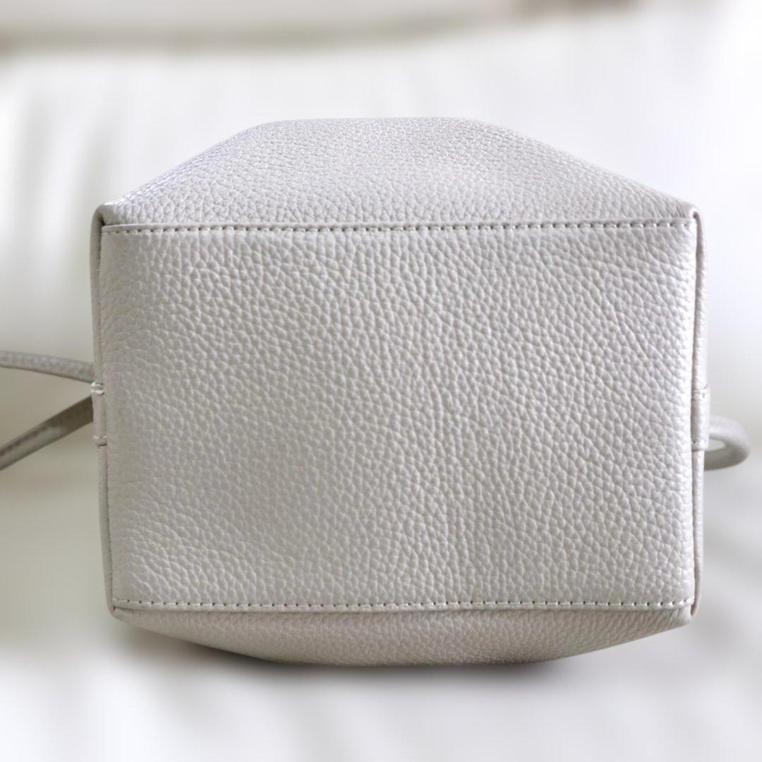 VASIC BOND MINI アイボリー