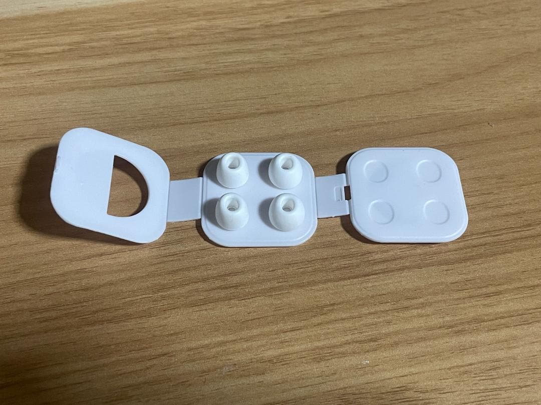MagSafe充電ケース(USB-C)付き AirPods Pro 2 +おまけ