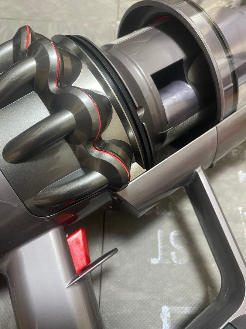 ☆スマイリー☆【徹底整備済・動作保証付】ダイソンV11 SV14 本体のみ