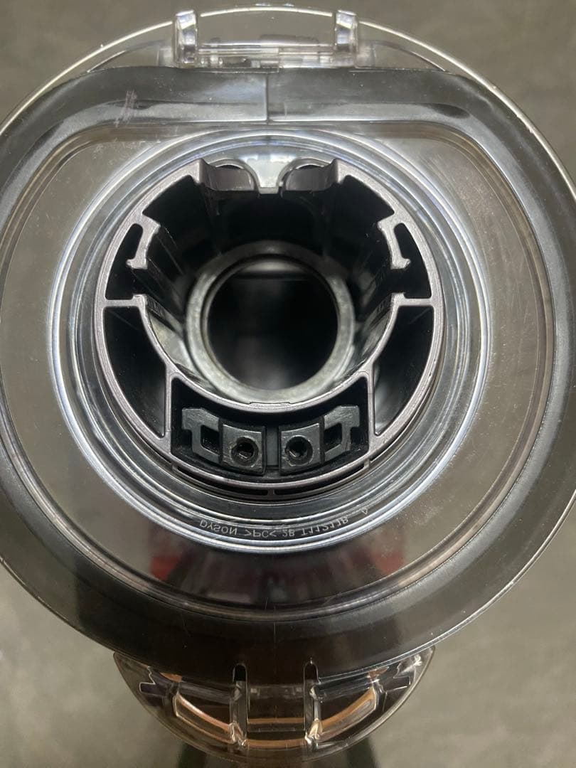 ☆スマイリー☆【徹底整備済・動作保証付】ダイソンV11 SV14 本体のみ