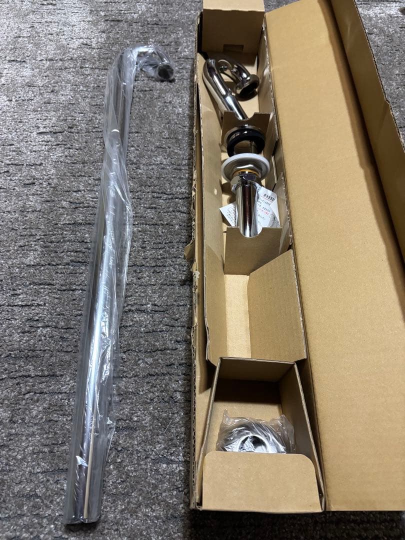 平付手洗い器　大　立形水石けん入　水栓　配管セット