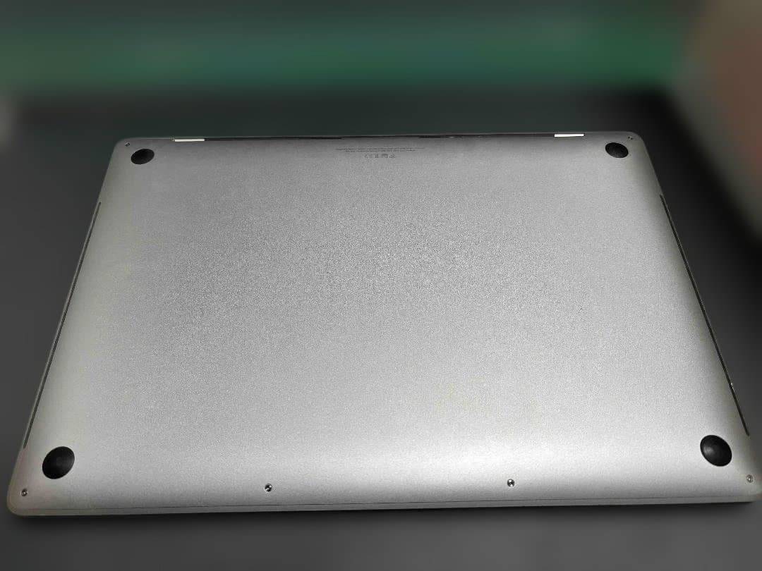 MacBook Pro 16インチ Core i7 16GB SSD512GB