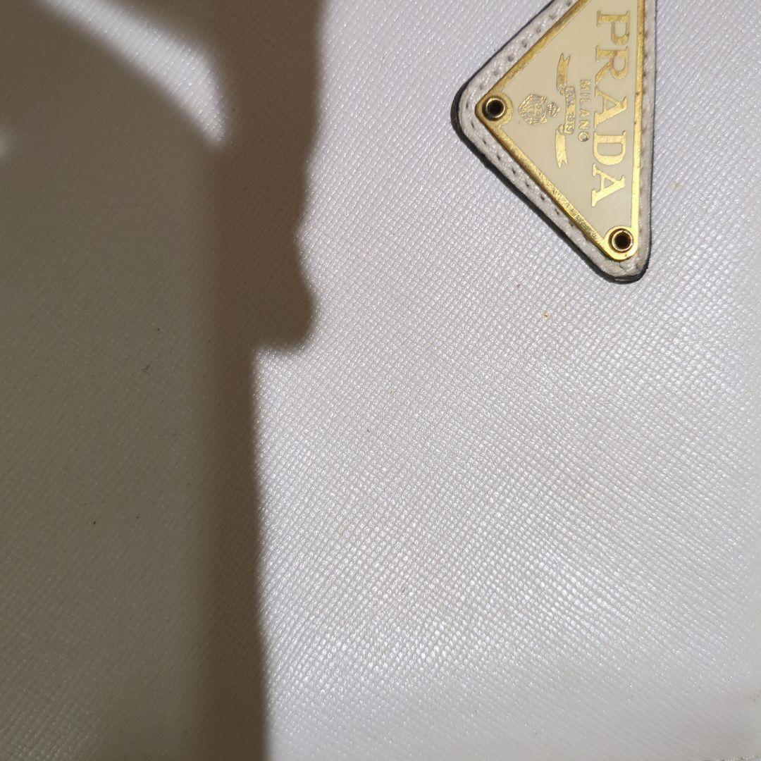 プラダ　ショルダー　本物　美品　正規品　PRADA　サフィアーノ　アイボリー