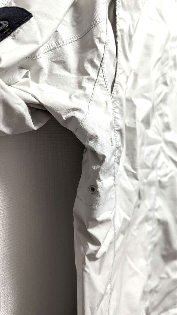 【良品】ストーンアイランド ナイロンジャケット Mサイズ