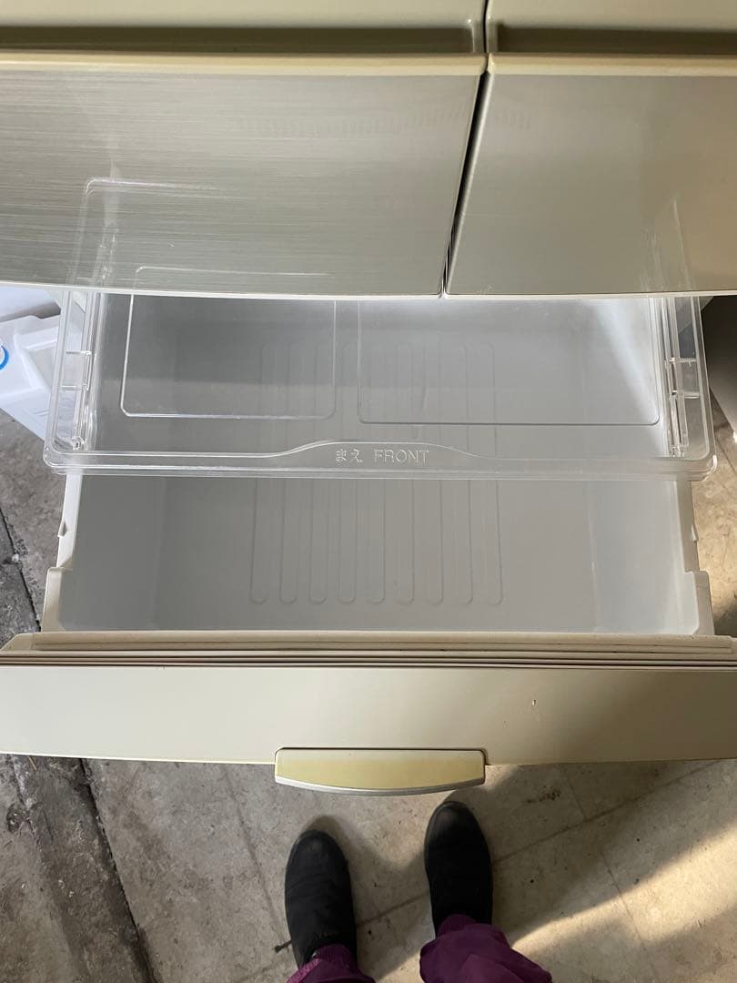 ✨東京・神奈川送料無料✨SHARP 冷蔵庫 SJ-PW42S-N