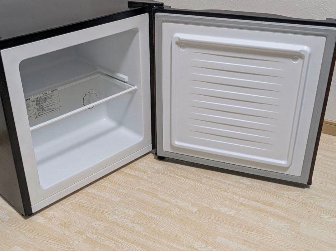 冷凍庫 ウッド TH-31RFS1-WD [右開き/左開き付け替えタイプ]