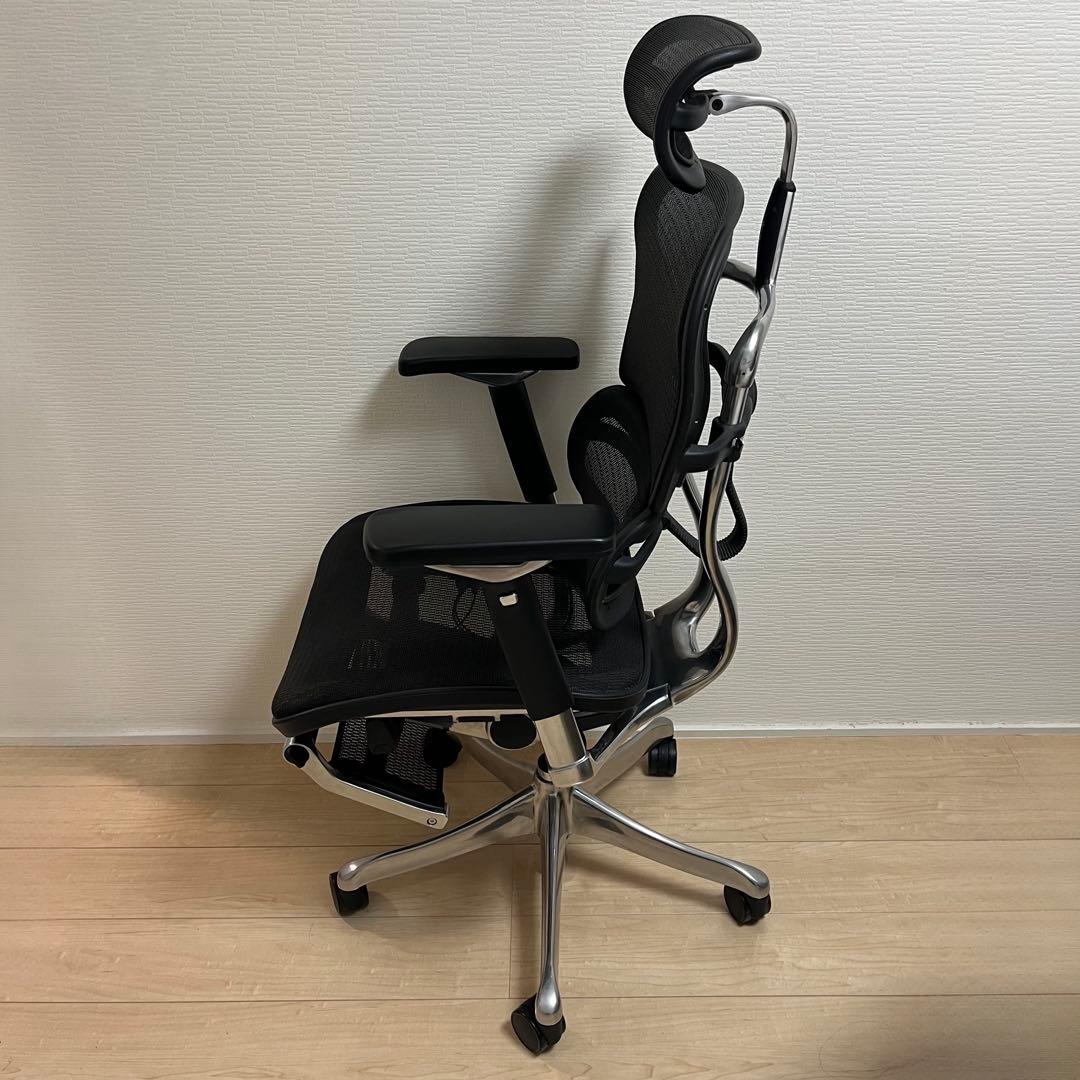 エルゴヒューマン プロ オットマン内蔵型 ヘッドレスト有り　ブラック