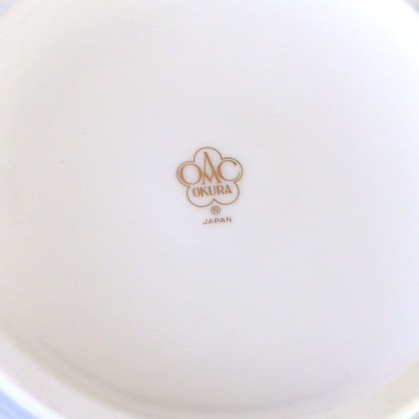 大倉陶園　金蝕葡萄　陶器製 花瓶 ホワイト・ゴールド　美品✨️