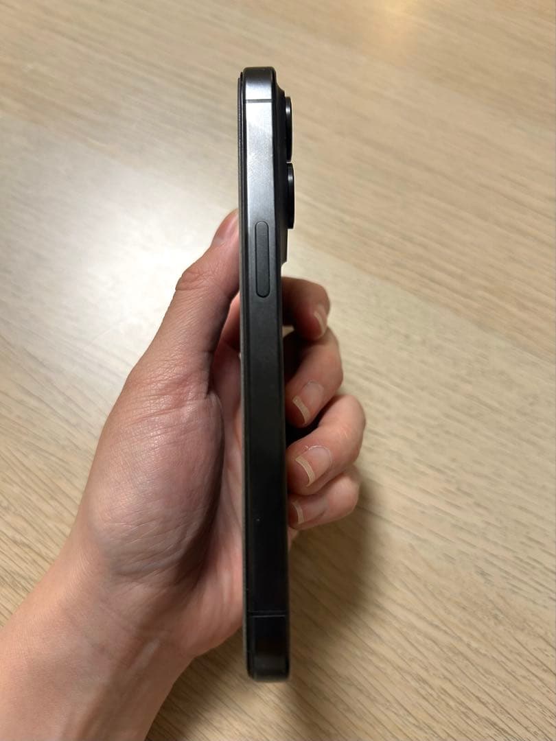 iPhone15Pro 128GB 画面交換歴あり ジャンクだが使用可能