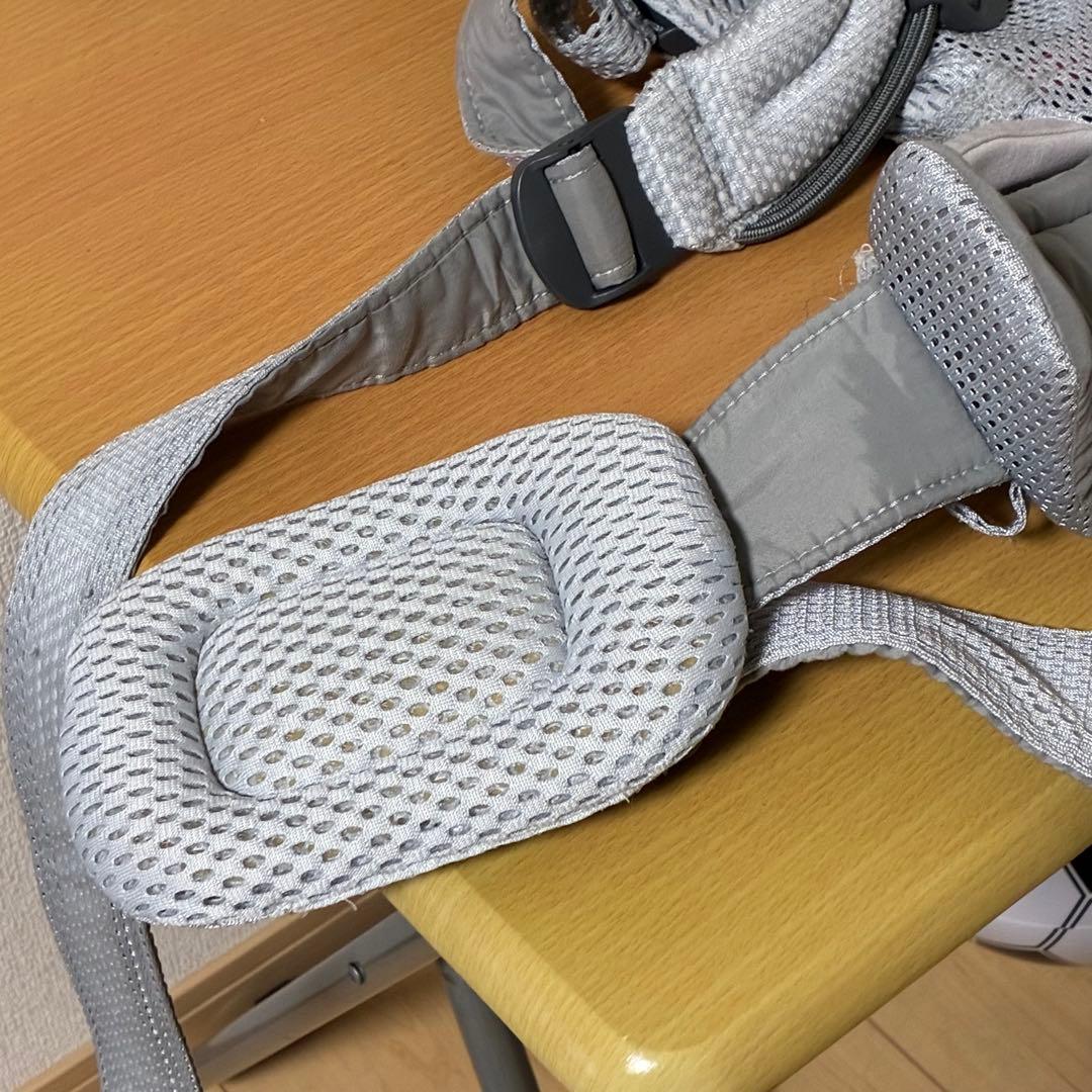 ベビービョルン ハーモニー メッシュ シルバー 抱っこ紐