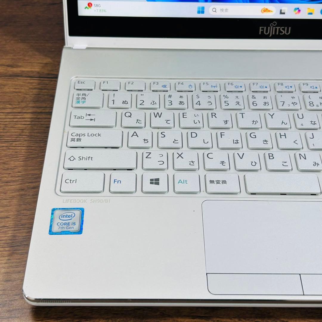 SSD搭載★オフィス付きノートパソコン★Windows11★WEBカメラ 富士通