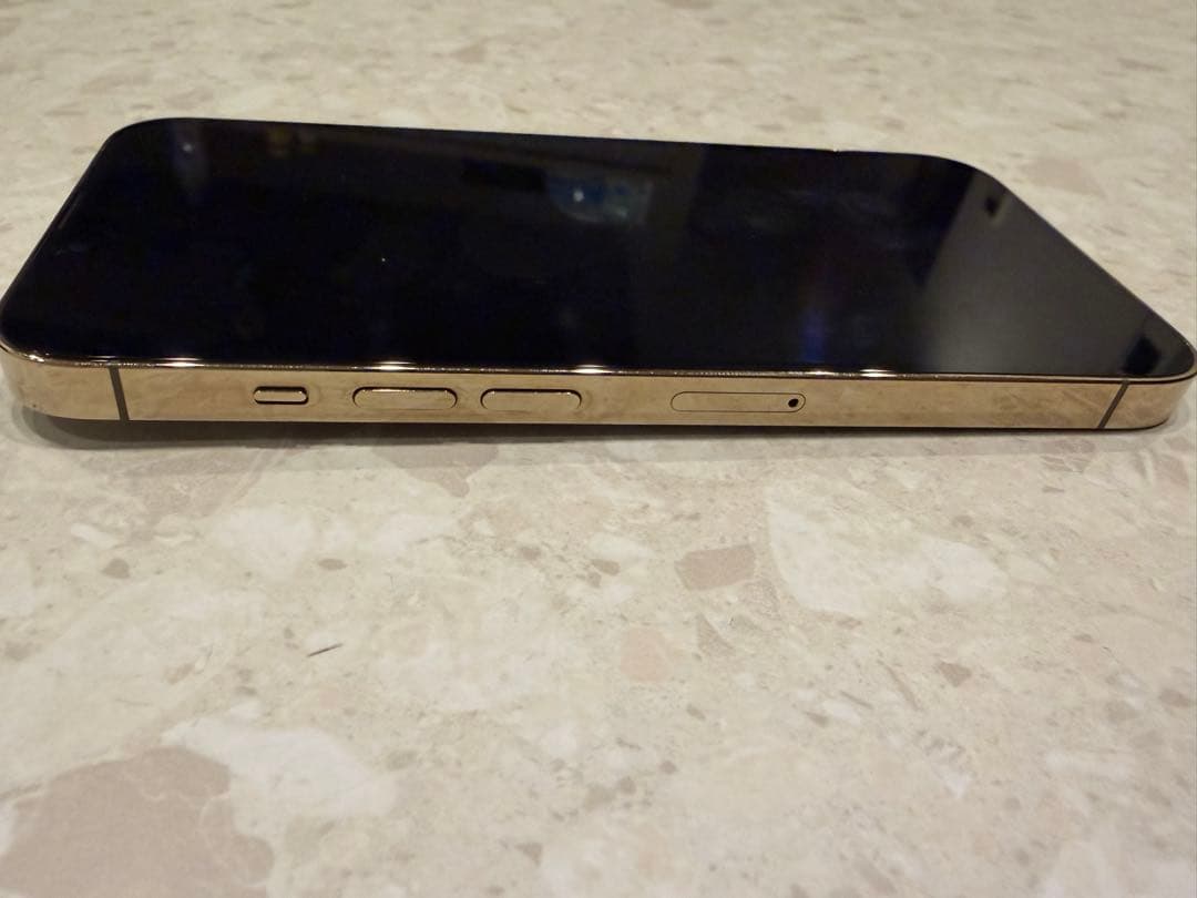iPhone13pro本体