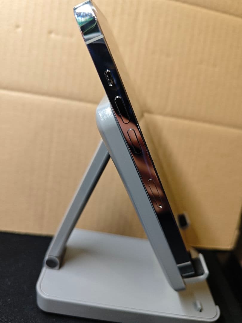 【極美品】iPhone 14 Pro ホワイト 本体