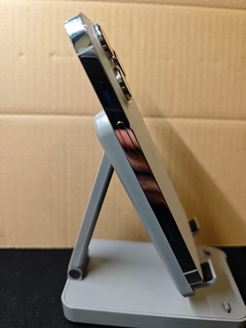 【極美品】iPhone 14 Pro ホワイト 本体